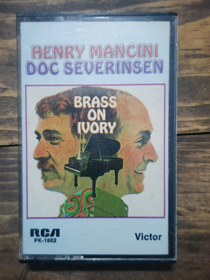 Винтажная КАССЕТА ИЗ ЛАТУНИ НА СЛОНОВОЙ КОСТИ Henry Mancini Doc Severinsen Audio Tape RCA 1972 - Изображение 1 из 4