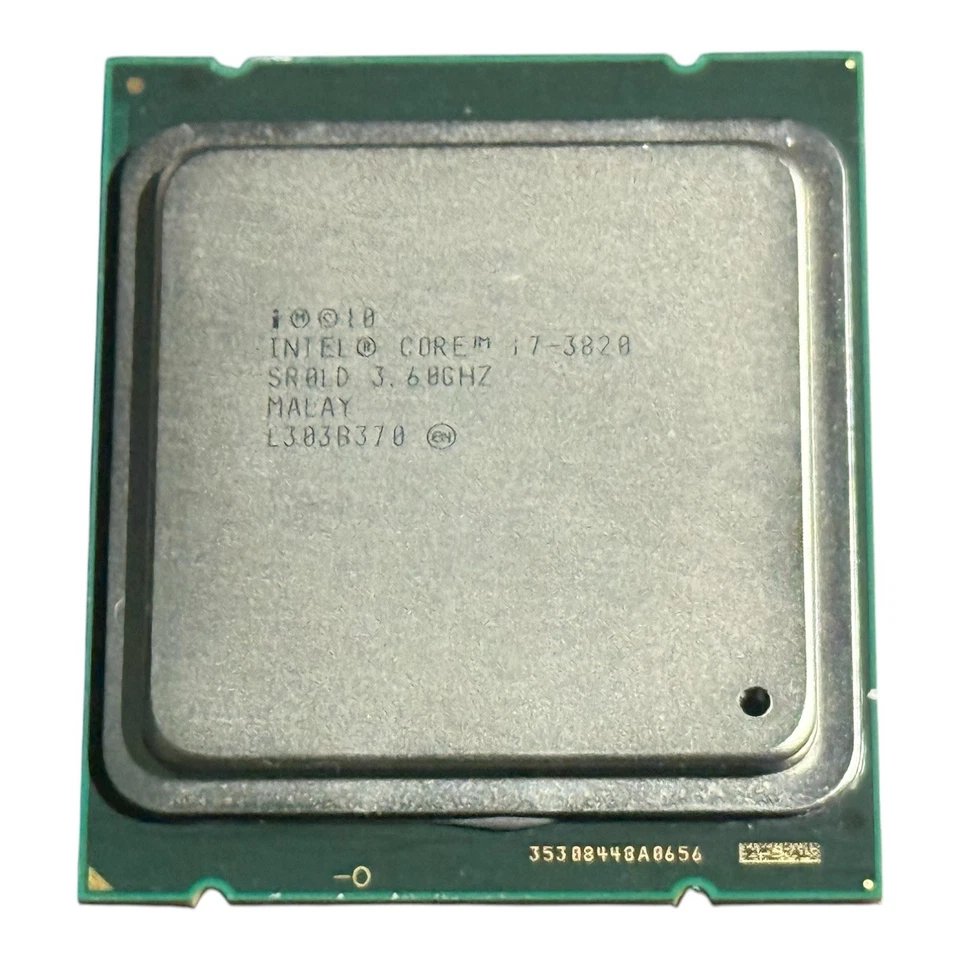 Procesador CPU Intel Core i7-3820 3,6 GHz 4 núcleos LGA2011 Socket SR0LD Foto 1 de 1