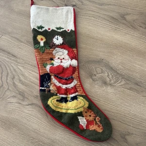 Vtg imperial elegance needlepoint Xmas stocking Santa Warming Hands At Fire Cat - Picture 1 of 10