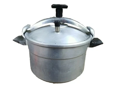 Cocotte Minute  SEB Ancienne.12 Litres. - Photo 1/4