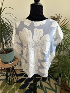 SIONI Soft Sweater Boatneck Large Floral Blue And White Cap Sleeve Size Large - Picture 1 of 8