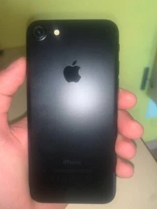 Apple iPhone 7 - 32GB - Nero Opaco (Sbloccato) - Foto 1 di 3