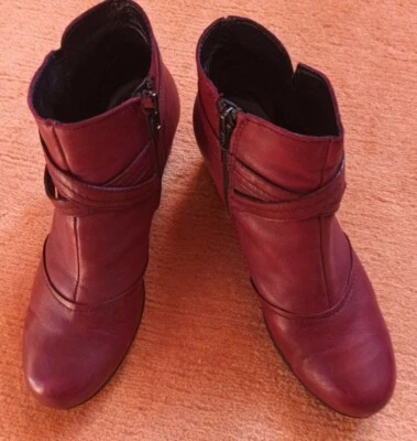 Bottines femme, rouge vin, taille 39, de "Khrio" - Photo 1/4