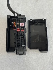 2016 2017 2018 2019 CHEVROLET VOLT FUSE BOX JUNCTION BLOCK - Picture 1 of 10