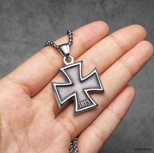 Eisernes Kreuz Halskette mit Anhänger - Edelstahl Biker Gothic Schmuck, Vintage - Bild 1 von 5