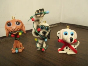 Twisted Whiskers DOGS 3 decorazioni natalizie Carlton Cards - 2003 - Foto 1 di 3