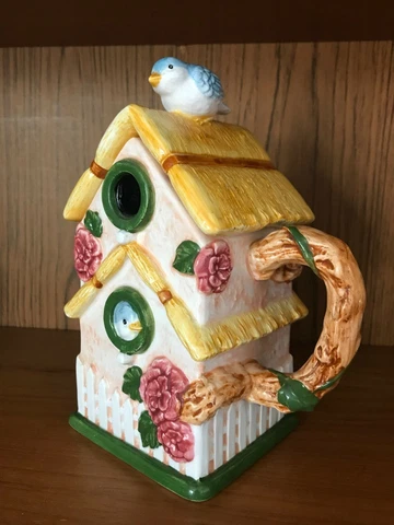 Vintage Midwest of Cannon Falls Ceramic Bird House Tea Pot Taiwan Cover