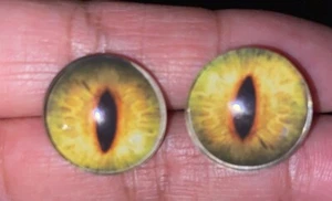 Glass Yellow Cat Or Reptile Eyes Realistic Taxidermy Eyeballs 20mm - Picture 1 of 4