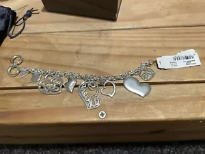 Guess Charm Bracelet with 7 Heart Charms New - Imagen 1 de 3