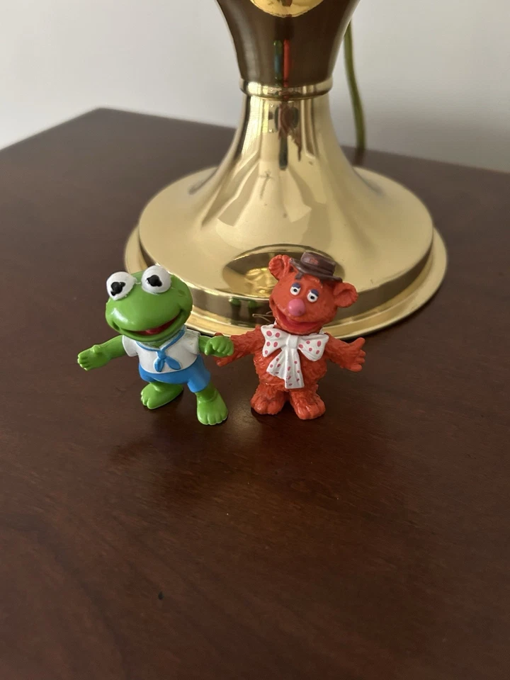Boneco de brinquedo Disney Muppet Babies BABY FOZZIE BEAR Kermit Lo Muppets PVC 2" 1986 - Imagem 1 de 1