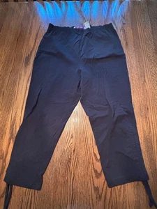 Roaman's Women's Black Capri Size Large - Picture 1 of 2