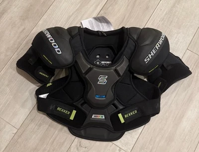 Almofadas de ombro Sherwood Rekker MORPH 1 (DEMO) - Imagem 1 de 3