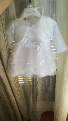 Vendo Vestitino Battesimo Bimba 3 6 mesi , Mai Usato  - Immagine 1 di 4