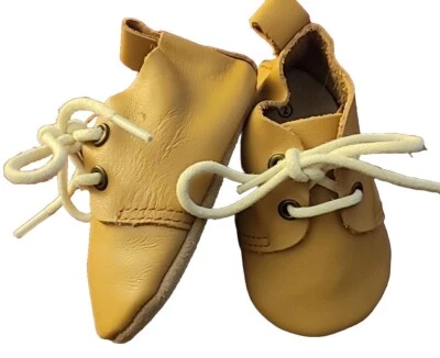 Zapatos de vestir Oxford de cuero encerado suave tostado Piper Finn talla 2 infantil Foto 1 de 3