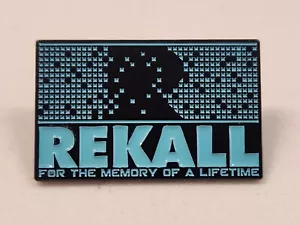 Total Recall REKALL Memory of a Lifetime Enamel Lapel Pin Arnold Schwarzenegger - Picture 1 of 5