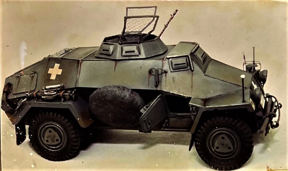 SOREVEREIGN 2000 S2KV008 - MG. Sd. Kfz. 221 - 1/35 RESIN KIT - Immagine 1 di 2