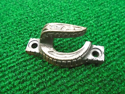 UN PORTERO DE PESTILLO DE VENTANA ESTILO EASTLAKE DE 2 1/4" - HIERRO FUNDIDO (33290) Foto 1 de 4