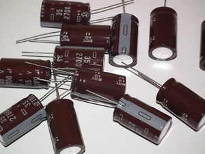 2, 5, 10, 20 Stück  2700µF, 35V, 105° Nippon Elko, Kondensator Radial 2700uF - Bild 1 von 1