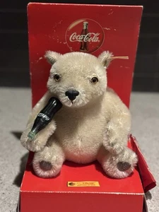Steiff Coca-Cola Polar Bear Cub Edición Limitada Nuevo en Caja Botón en la Oreja - Imagen 1 de 15
