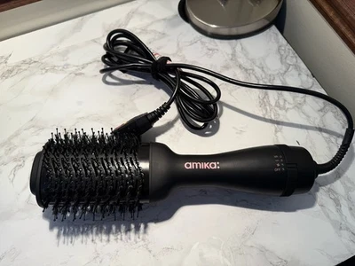 Cepillo secador de pelo Amika Foto 1 de 4