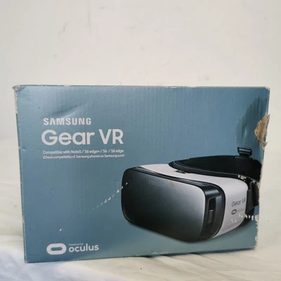 Samsung Gear VR Headset Oculus Black White Boxed For Note5 S6 Edge + WRDC - Image 1 of 3