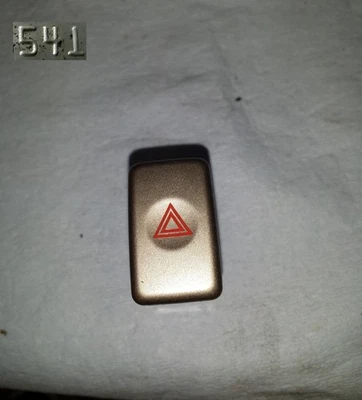 INTERRUPTOR LUCES DE PELIGRO DE EMERGENCIA SUBARU FORESTER OEM 2003-2005 Foto 1 de 2