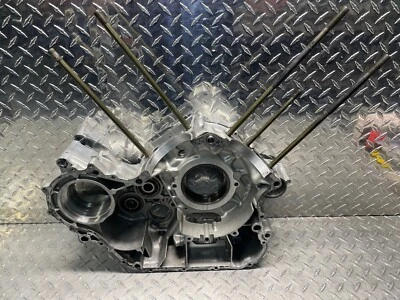 1984-1999 Yamaha Virago XV 1000 1100 Left Side Crankcase Half 42H-15100-02-00 - Image 1 of 4