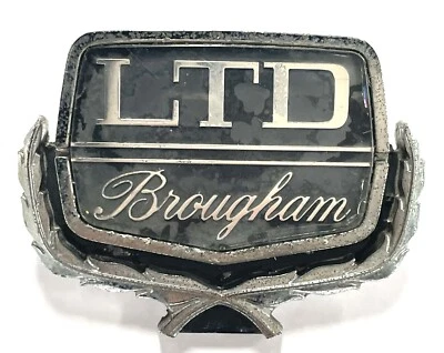 Ornamento lateral de teto 2,5” vintage 1975 1976 1977 Ford LTD Brougham D5AB-53517A56-CB - Imagem 1 de 4