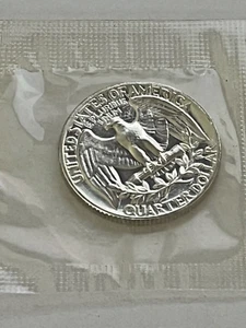 1964-P SILVER QUARTER CELLO WRAP TYPE B REVERSE # PJ - Picture 1 of 3