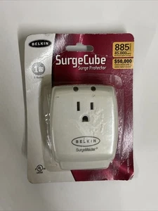 BELKIN 1-Outlet SurgeCube Portable Wall Tap Ground & Protected Light Indicators - Picture 1 of 3