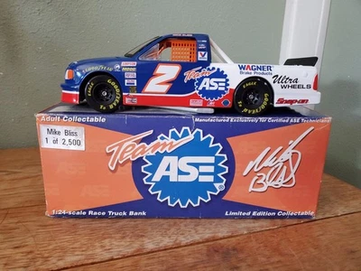 Camión diecast Mike Bliss 1997 Team ASE NASCAR 1/24 Ford F-150 acción #2 Foto 1 de 4