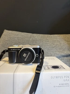 Olympus Pen E-PL9 Body-Gehäuse Schwarz-Silber - Bild 1 von 4