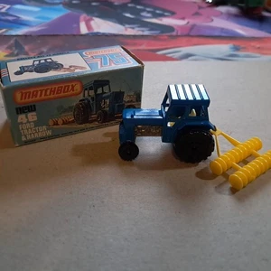 MATCHBOX SUPERFAST #46 FORD TRACTOR AND HARROW WITH ORIGINAL BOX - Picture 1 of 9
