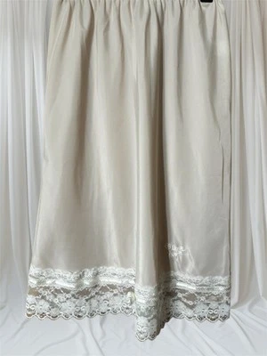 1980s Christian Dior x I Magnin Beige Half Slip Women’s Size XS EUC Waist 25-26” - Image 1 of 4