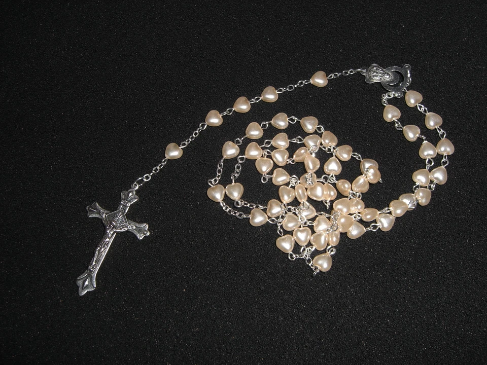 Kommunion Rosenkranz creme Herzperle Kommuniongeschenk Taufgeschenk  - Bild 1 von 1