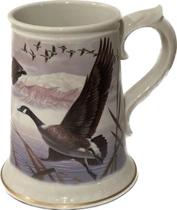 Franklin Mint Porcelain 1983 THE CANADA GOOSE LARGE Mug! BEAUTIFUL PIECE! - Picture 1 of 3