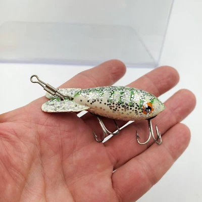 Vtg New In Box Bomber Lures 215 White Green Stripes Silver Glitter Crankbait - Image 1 of 4