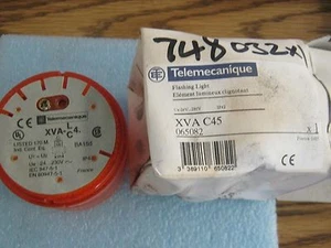 Telemecanique Model: XVA-LC4 / XVA-C45 Orange Flaching Light. New Old Stock  - Bild 1 von 2