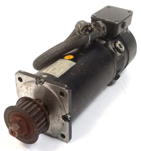 PARVEX RX620G Servomotor n 2000 U/min | M(0) 5,1Nm Motor 13,5A | A116647 - Bild 1 von 9