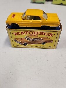 Vintage Matchbox Lesney #20 Chevrolet Impala Taxi box Black Wheel Vintage Rare