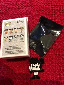 Disney Trading Pins Funko Pop Mystery Box Mickey 90 years - Plane Crazy Pin - Picture 1 of 7