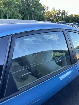 Used Rear Right Door Glass Rear fits: 2010 Subaru Impreza from 10/21/08 Rear Rig - Image 1 of 4