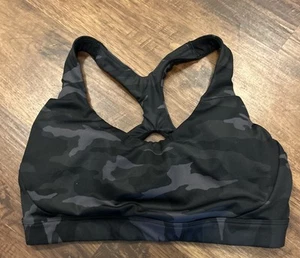 Athleta Ultimate Printed Bra Camo Black Women’s Size M EUC - Picture 1 of 3