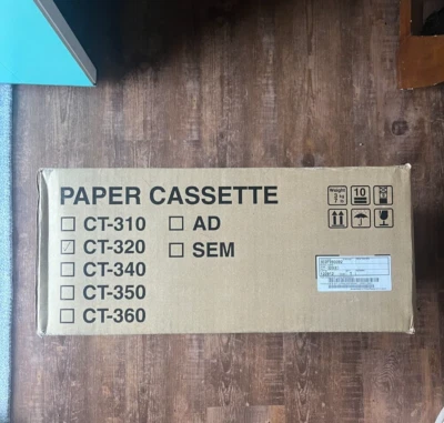 Bandeja de papel principal Kyocera LS3940/6000 casete de papel CT-320 NUEVO OEM Foto 1 de 4