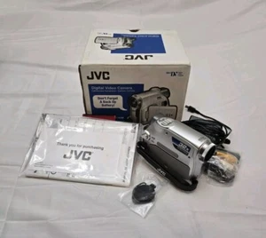 JVC GR-D350u Powers On Read Description - Picture 1 of 7