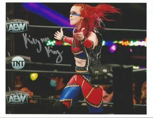 "BOTÍN DE LUCHA PROFESIONAL ""KILYNN KING"" AUTOGRAFIADO ¡EXCLUSIVO CAJA DE 8X10!¡! - Imagen 1 de 1