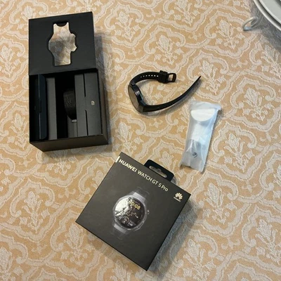 HUAWEI Watch GT5 Pro 46 MM Smartwatch Fluorelastomer, 140-210 mm, Black - Bild 1 von 4