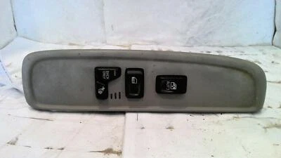 Door Switch Front BUICK RAINIER 04 05 06 07 15133155 - Image 1 of 3