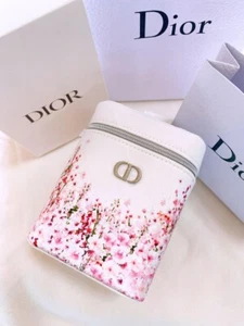 Christian Dior Waschtischbeutel Blume weiß 13×10x9,5 cm Neuheit neu limitiert Japan - Bild 1 von 5
