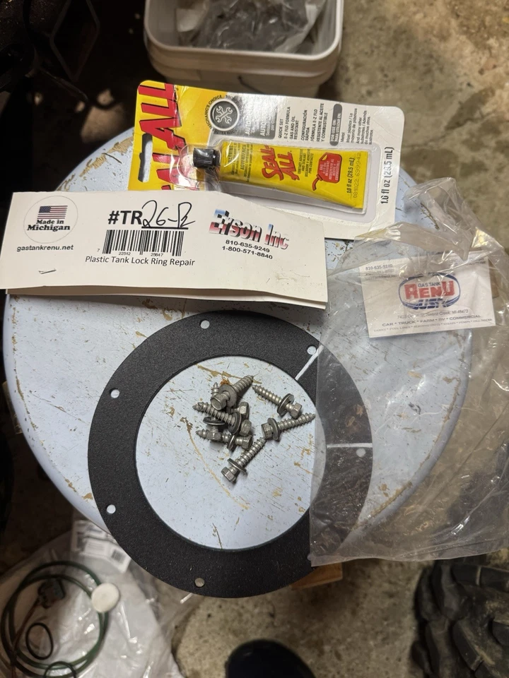 GM - DODGE - FORD TANQUE DE GASOLINA DE PLÁSTICO / BOMBA DE COMBUSTIBLE ANILLO DE BLOQUEO REPARACIÓN #TR26-R Foto 1 de 1